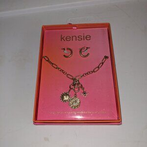 Kensie NWB Earrings & Necklace Set